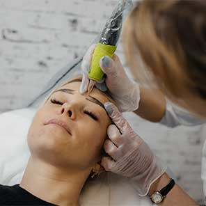 Permanent make-up